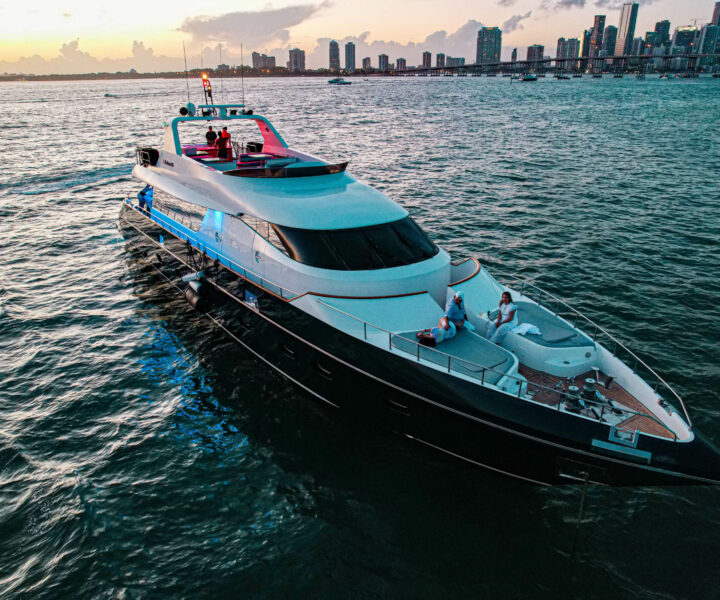 Private Sunset Cruise Miami – YOLO VIP Parties