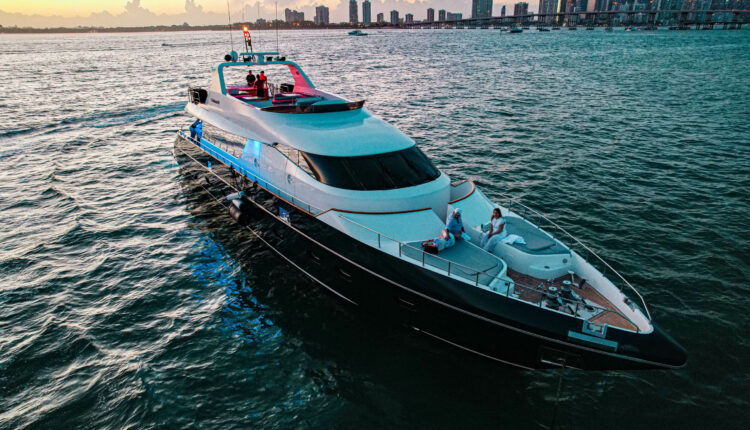 Private Sunset Cruise Miami – YOLO VIP Parties